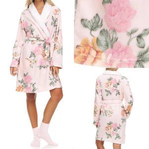NEW Flora Nikrooz Women Joy Pink 2 Piece Short Plush Collar Robe & Sock Set